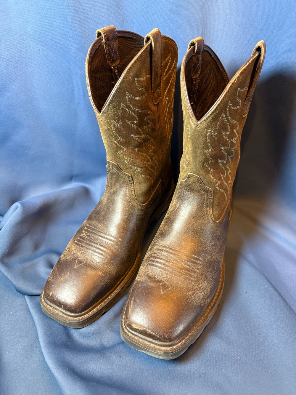 Ariat Work Boots 10.5D Brown square toe Leather Western Safety Toe EH